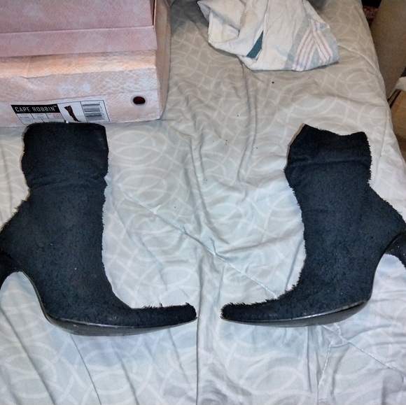 Dibrera hand-scraped, leather, black boots - Picture 3 of 7